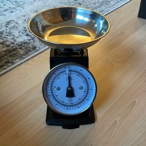Hearth & hand kitchen scale